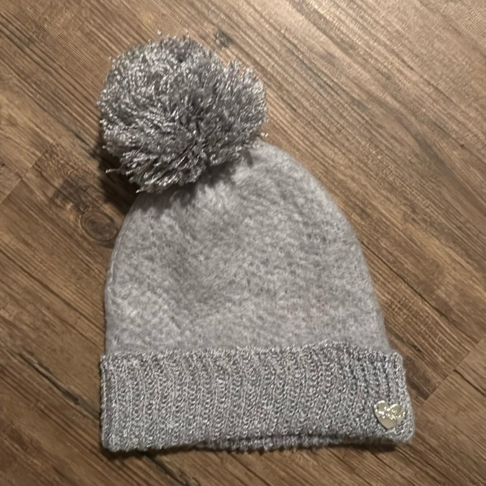 Betsy Johnson Beanie - Grey